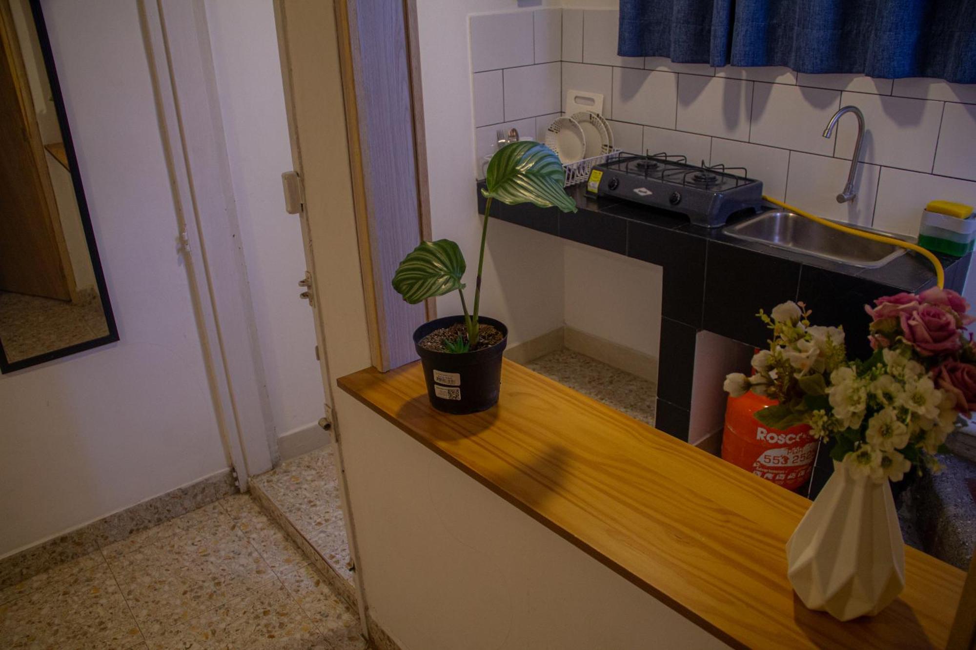 La Familia Hostel - Manila Μεντεγίν Εξωτερικό φωτογραφία