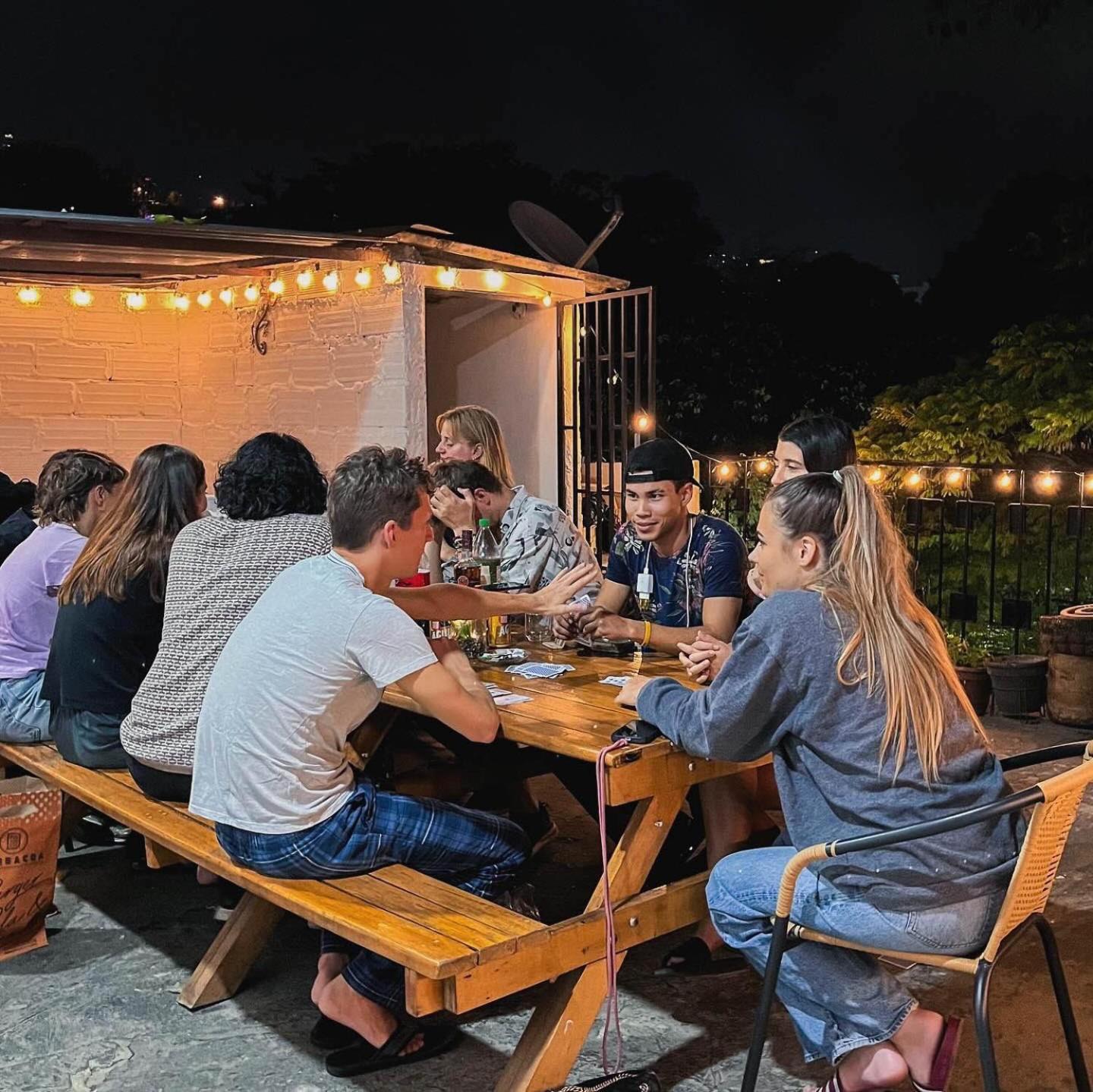 La Familia Hostel - Manila Μεντεγίν Εξωτερικό φωτογραφία